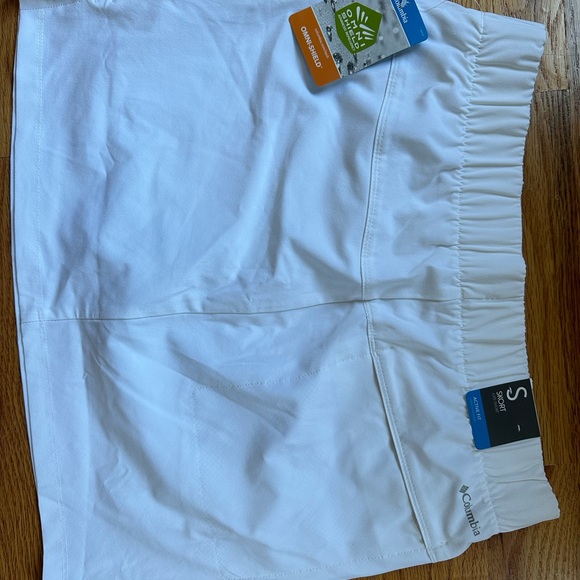 Columbia skort NWT - Picture 2 of 3
